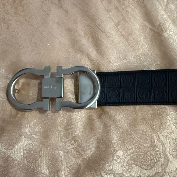 Salvatore Ferragamo Black Leather Belt - Picture 3 of 7
